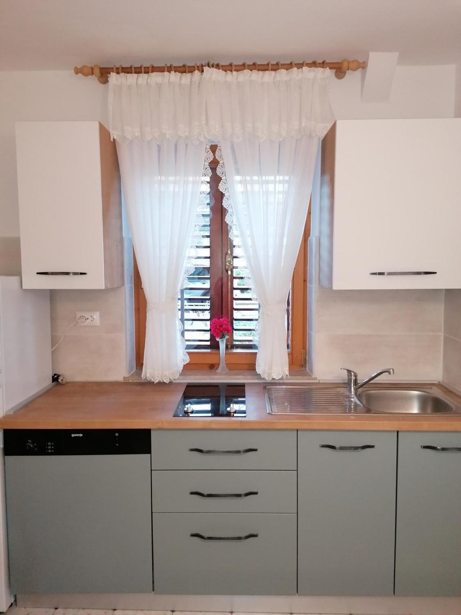 Apartments Seka リスィカ 部屋 写真